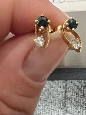 Gold 18k Women’s Stud Earrings with Black and Clear Stones 18k Colombian